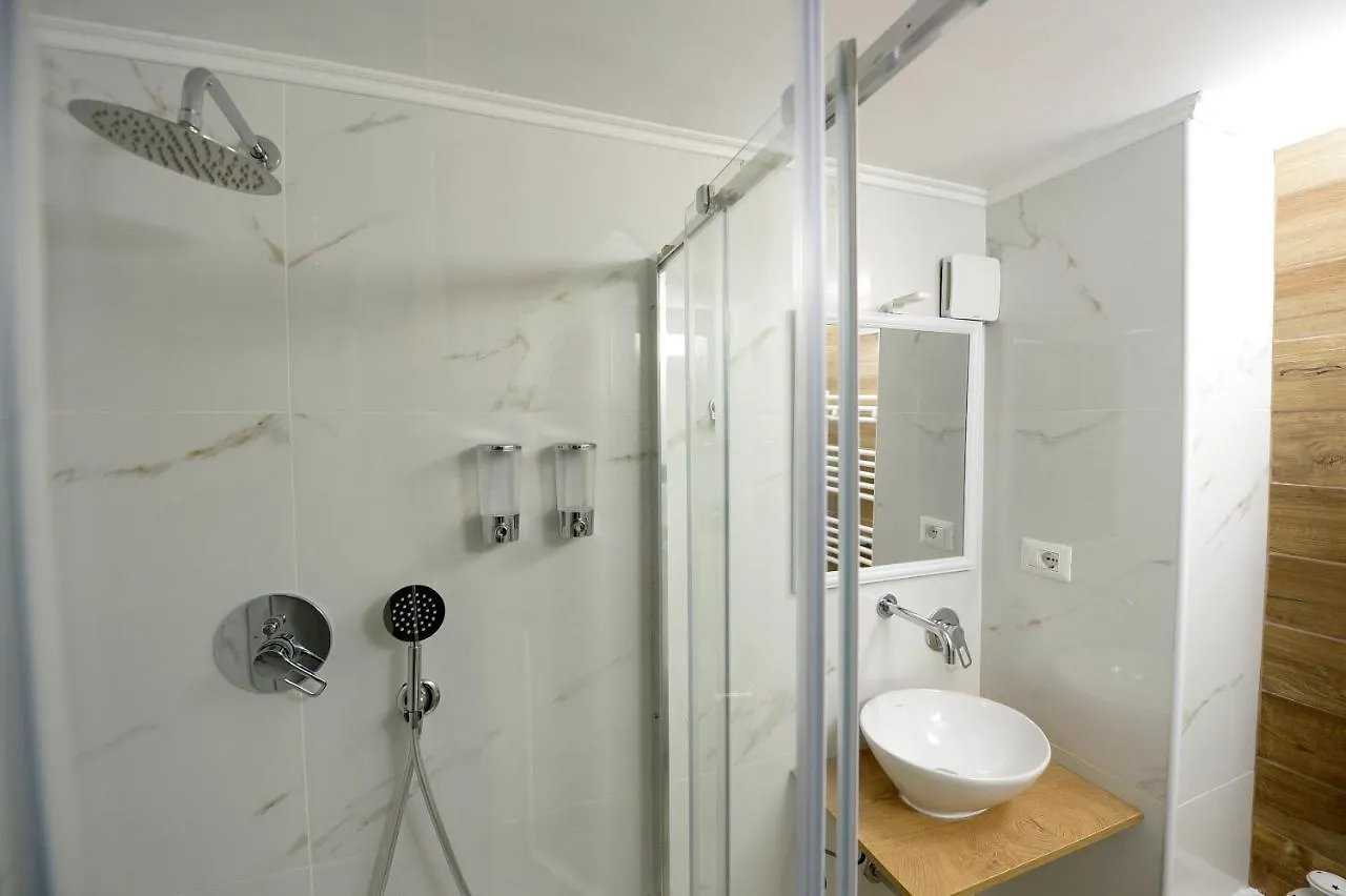 Easy Holidays - Spagnoli Roma Apartamento